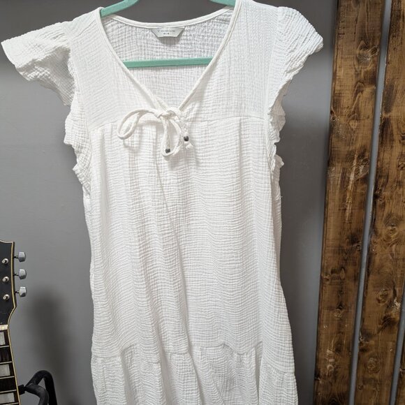 Denver Hayes White Dress - Picture 1 of 2